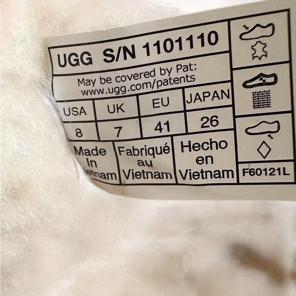 UGG ASCOT TAN SUEDE SLIPPERS SIZE 8 main image 4